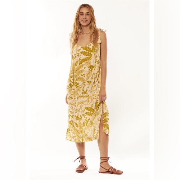 Amuse Society Dresses & Skirts - Amuse Society Seashell Ciel Tie Straps With Tassels Midi Beach Dress Side Slits